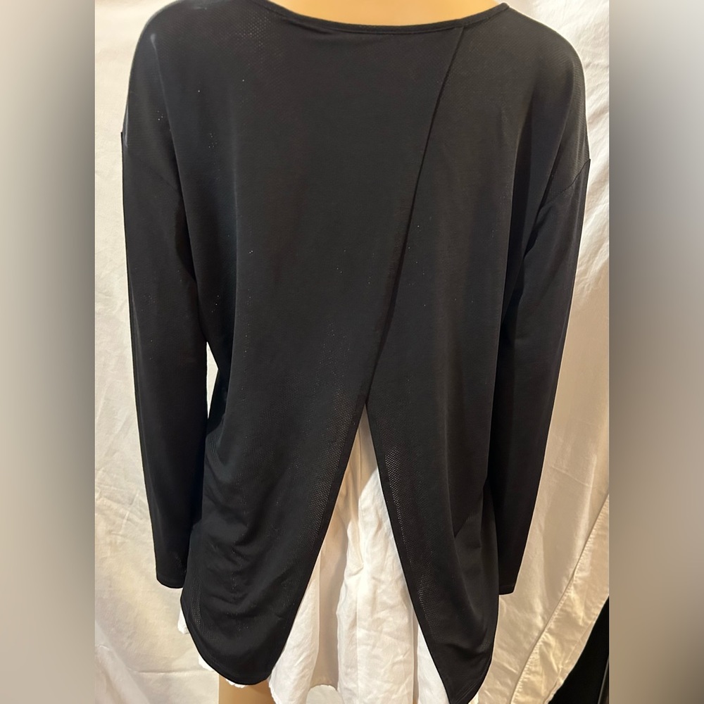 Lucy.com Black, split back, long sleeve top. Sz S
